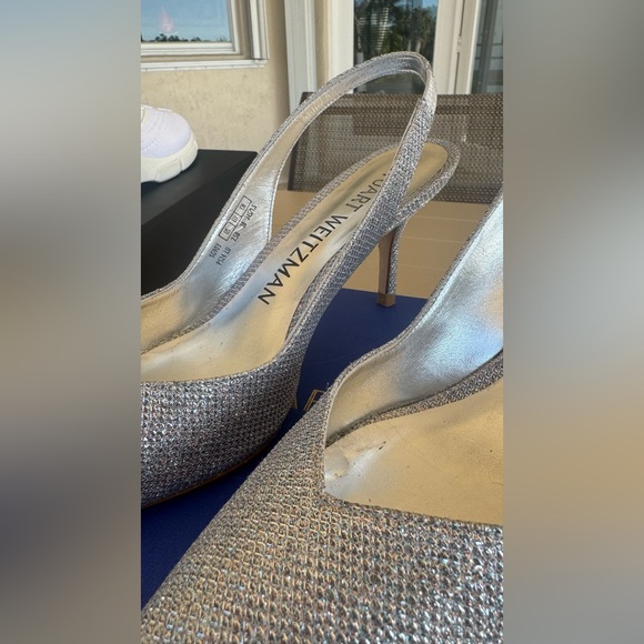 Stuart Weitzman Silver Glitter Slingback Pumps with Matching Envelope Clutch - Picture 3 of 11